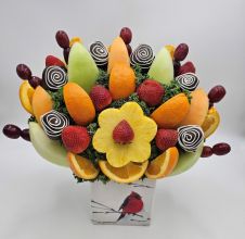 Cardinal Fresh Fruit Arrangement Gift Basket w Chocolate